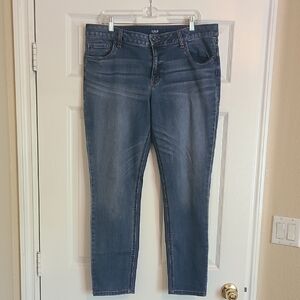 a.n.a Women's Skinny Jeans in Dark Blue
